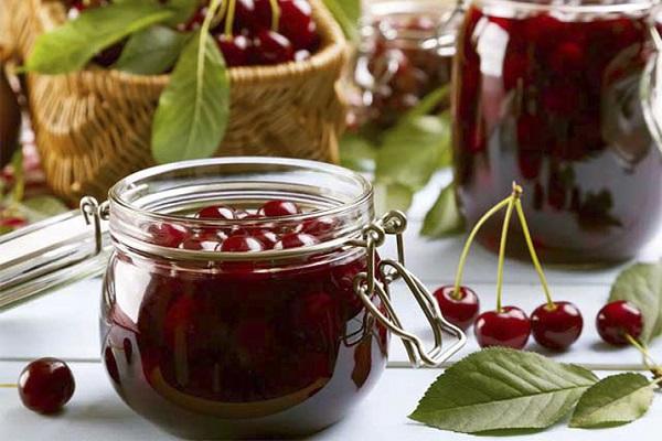 Cherry jam for the winter with a bone: recipes for cooking from fresh and frozen berries, benefits and harms