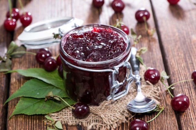 Cherry jam: recipes for the winter at home with pectin, gelatin