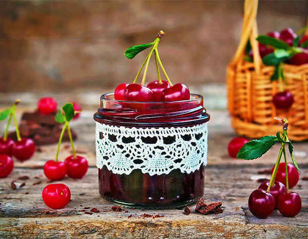 Cherry jam: recipes for the winter with gelatin