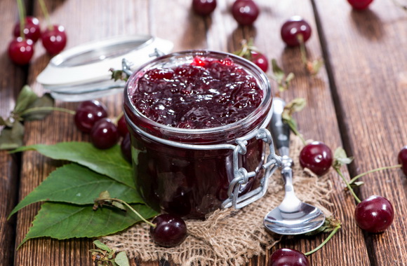 Cherry jam: recipes for the winter with gelatin