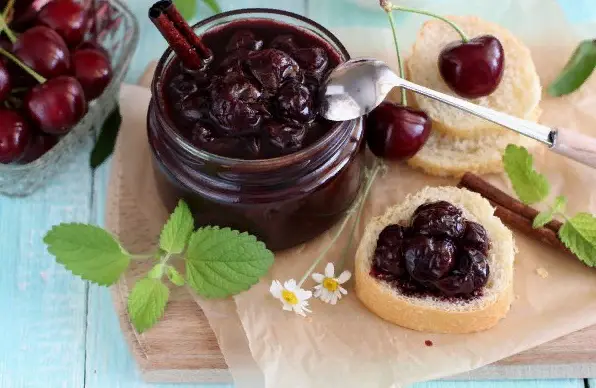 Cherry jam with chocolate for the winter: amazing recipes