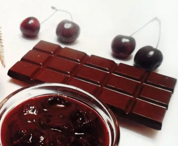 Cherry jam with chocolate for the winter: amazing recipes