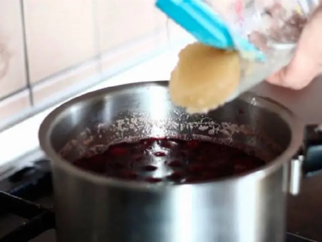 Cherry jelly for the winter with and without seeds