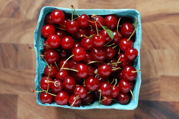 Cherry Morozovka: variety description with photo and video