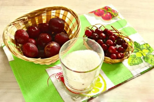 Cherry plum compote