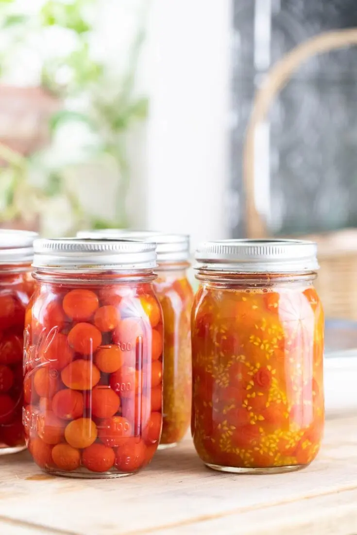 Cherry tomatoes for the winter in jars