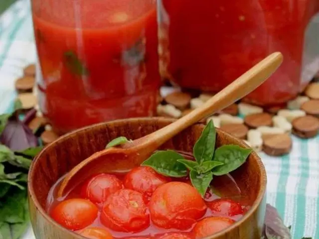 Cherry tomatoes in their own juice