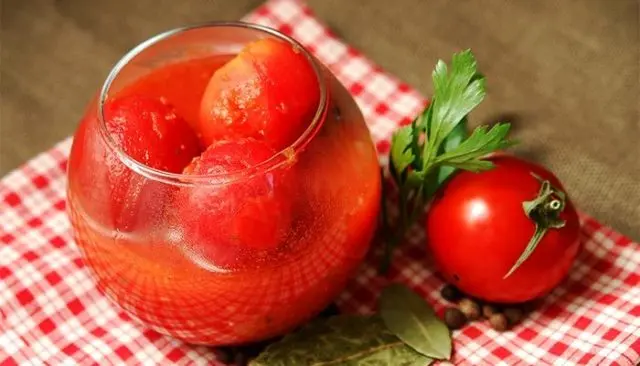 Cherry tomatoes in their own juice