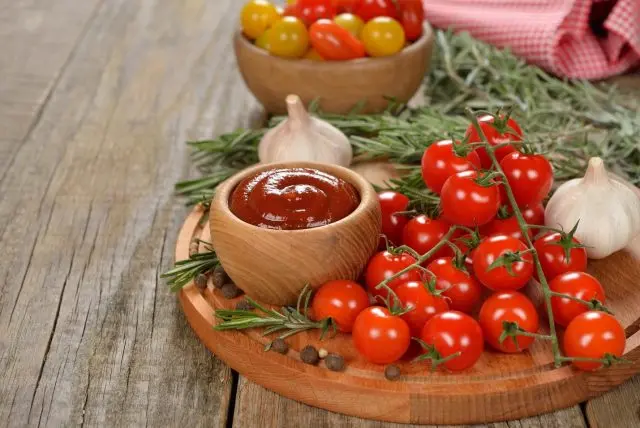 Cherry tomatoes in their own juice