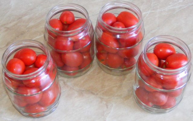 Cherry tomatoes in their own juice