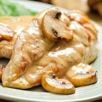 Chicken fillet with champignons: recipes for cooking delicious dishes