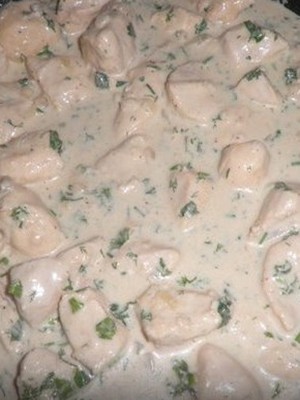 Chicken fillet with champignons: recipes for cooking delicious dishes