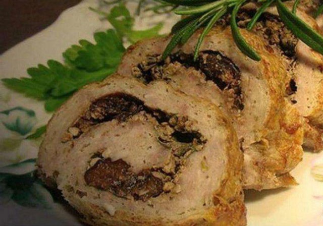 Chicken rolls with prunes: step by step recipes with photos