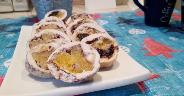 Chicken rolls with prunes: step by step recipes with photos