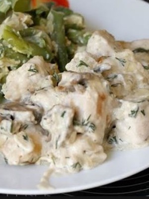 Chicken with champignons: homemade recipes