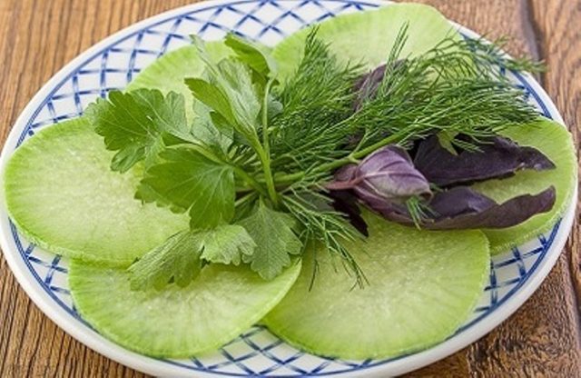 Chinese (Margelan) radish