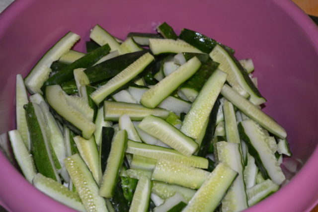 Chopped cucumbers in jars for the winter Fingers: the most delicious recipe