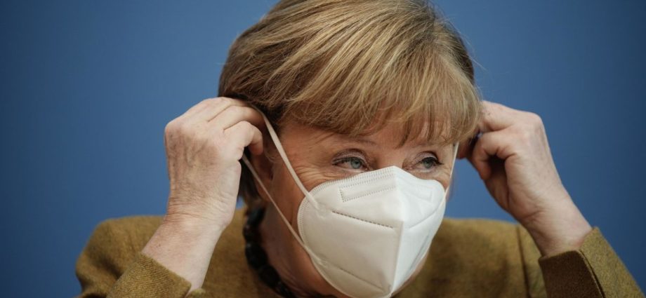 Cloth masks do not protect against the mutant virus? Only medical masks are compulsory in Germany