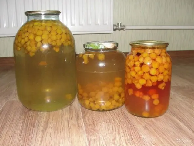 Cloudberry compote for the winter