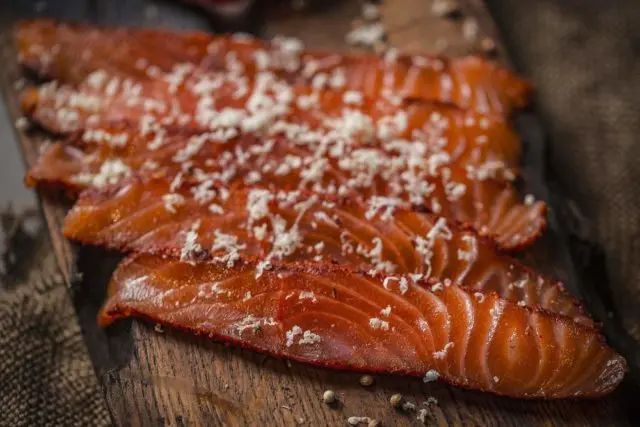 Cold smoked salmon at home