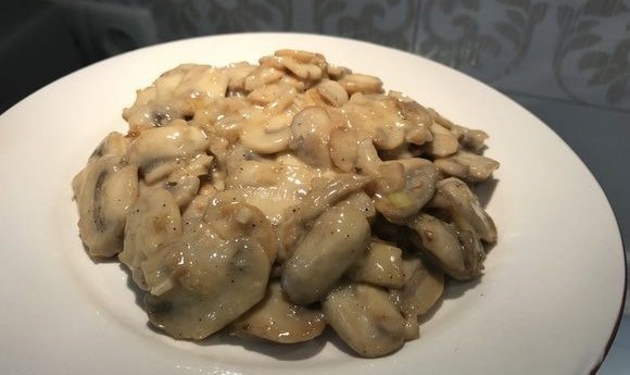 Common champignon (meadow, pecheritsa mushroom): photo and description of how to cook