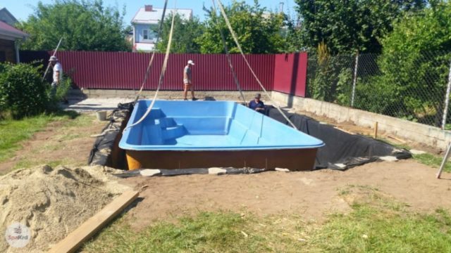 Composite pool: do-it-yourself installation + owner reviews