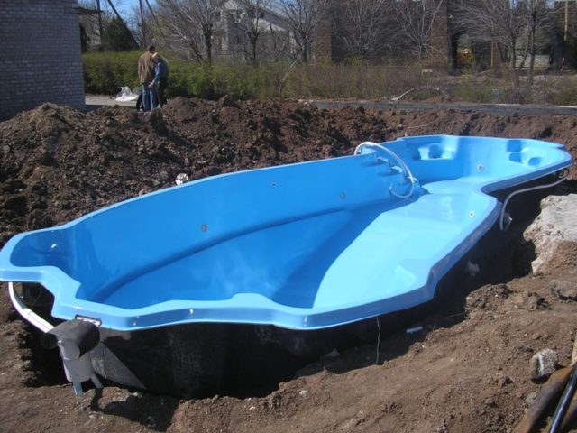 Composite pool: do-it-yourself installation + owner reviews