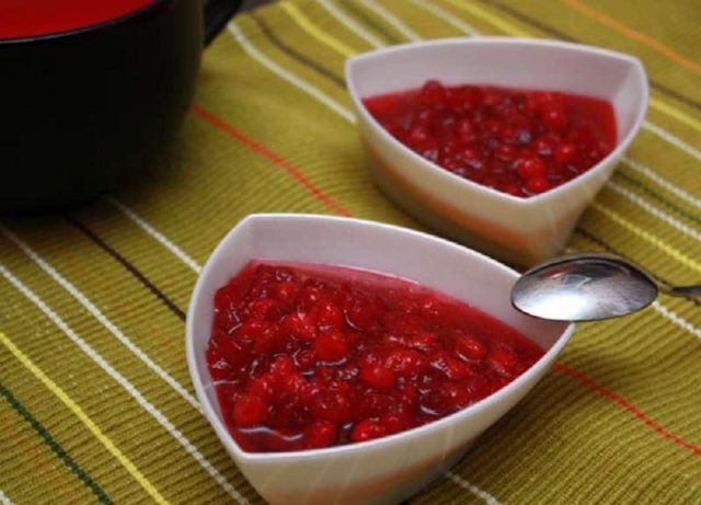 Cowberry jam for the winter: 28 simple recipes