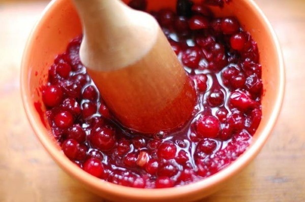 Cowberry jam for the winter: 28 simple recipes