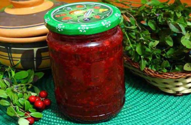 Cowberry jelly for the winter without gelatin