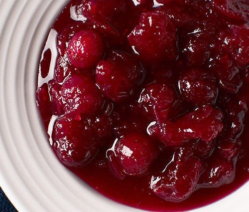 Cranberry sauce for meat, duck, chicken, turkey, fish and cold cuts: 27 recipes with photos + serving rules