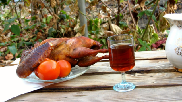 Cranberry tincture on vodka