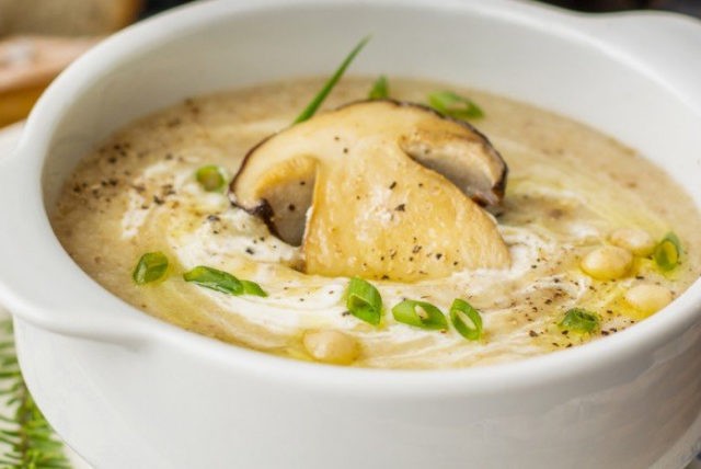 Cream soup of porcini mushrooms: how to cook, recipes