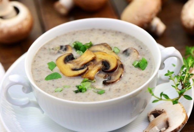 Cream soup of porcini mushrooms: how to cook, recipes