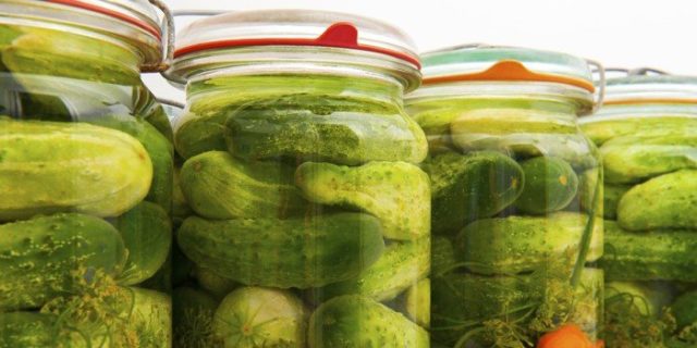 Crispy cucumbers with vodka for the winter: pickling and canning recipes in 3-liter jars