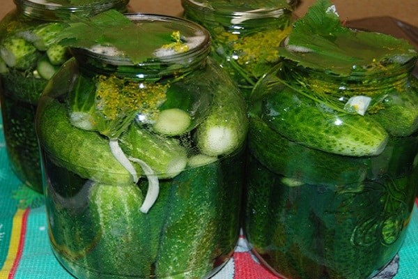 Crispy cucumbers with vodka for the winter: pickling and canning recipes in 3-liter jars