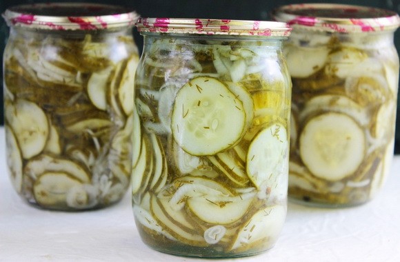 Cucumber salads for the winter with dry mustard (mustard powder): recipes for canning blanks