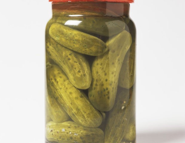 Cucumbers for the winter with mustard powder (dry mustard): salting and pickling recipes