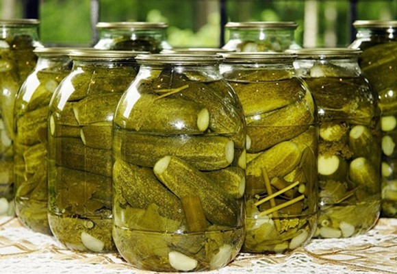 Cucumbers in Hungarian for the winter