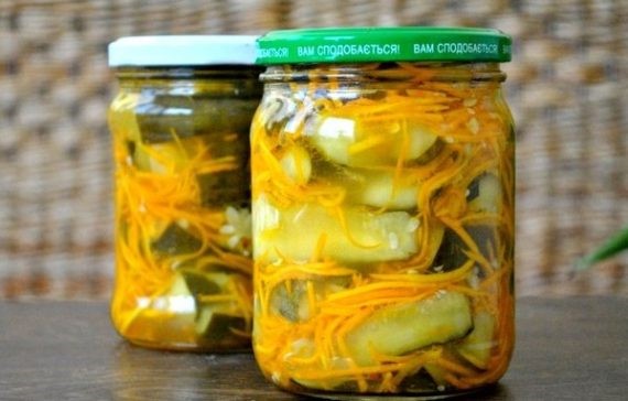 Cucumbers with carrots in Korean for the winter: step by step recipes with photos