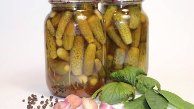 Cucumbers with chili ketchup: recipes without sterilization for the winter per liter jar