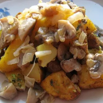 Delicious mushroom dishes with potatoes: cooking recipes