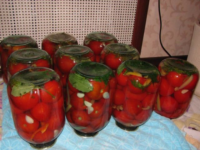 Delicious tomatoes and peppers for the winter