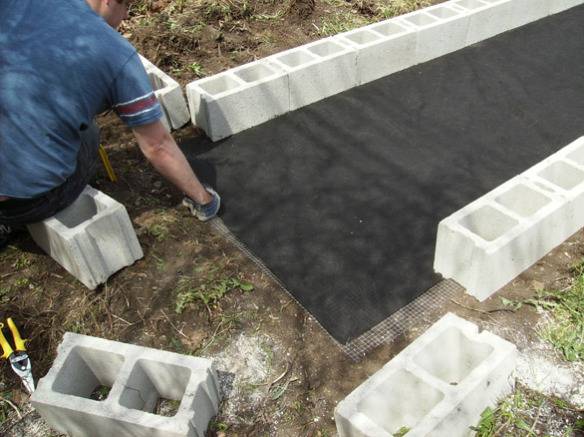 DIY brick beds 