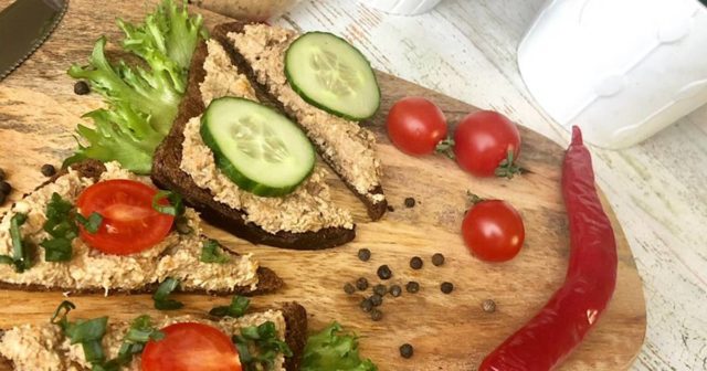 DIY chicken fillet pate: 11 recipes with photos