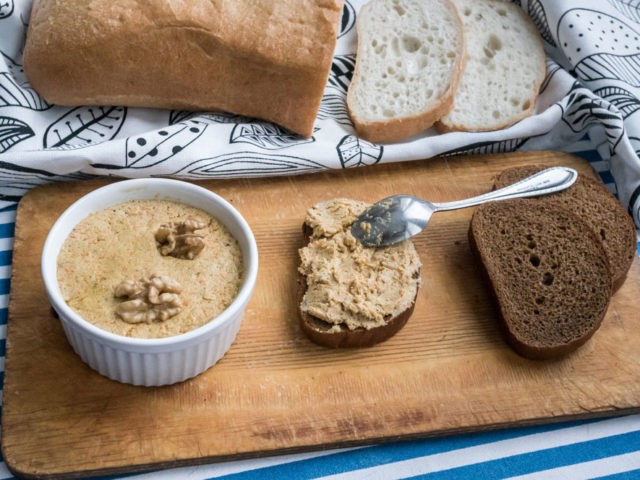 DIY chicken fillet pate: 11 recipes with photos