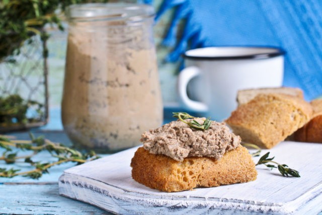 DIY chicken fillet pate: 11 recipes with photos