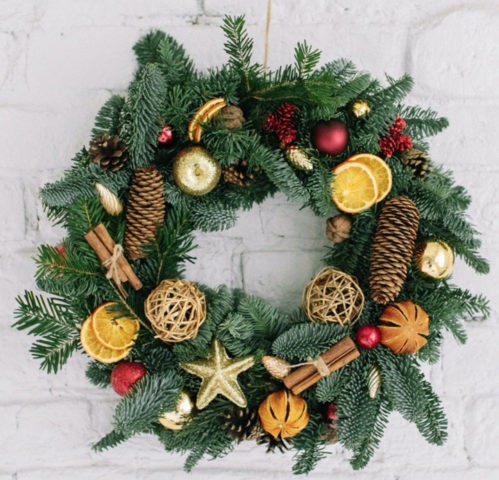 DIY Christmas wreath from branches: spruce, birch, willow