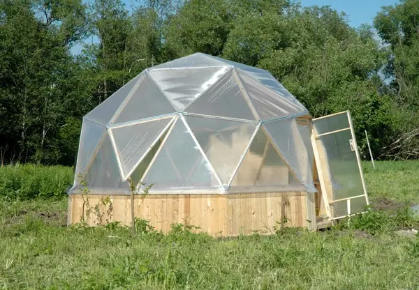 DIY dome greenhouse: step by step instructions