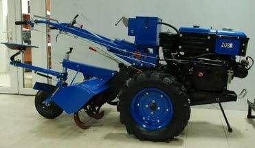 DIY mini tractor from a walk-behind tractor 